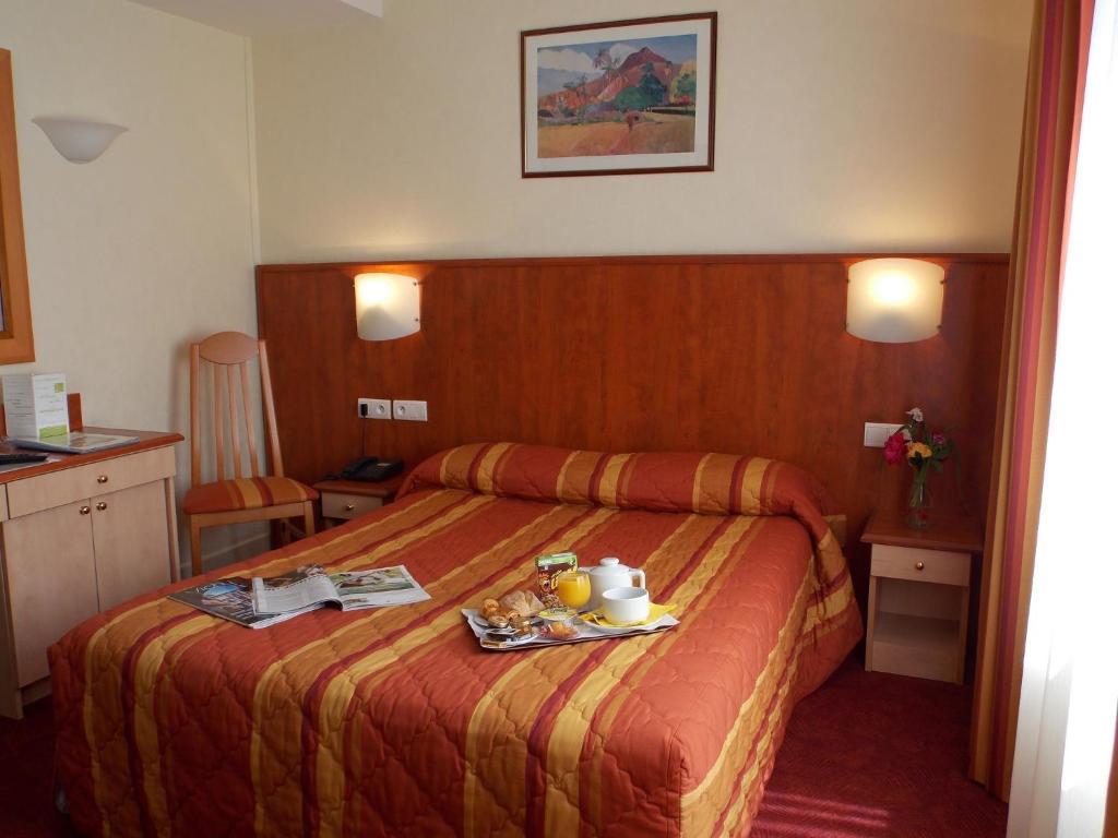 Hotel Chambord Vichy Habitación foto