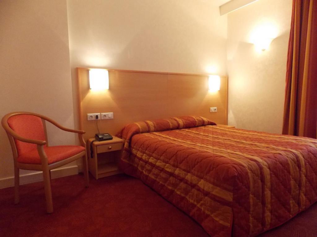 Hotel Chambord Vichy Habitación foto